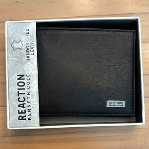 Kenneth Cole Reaction Black Leather Bi-Fold Wallet New With Tags